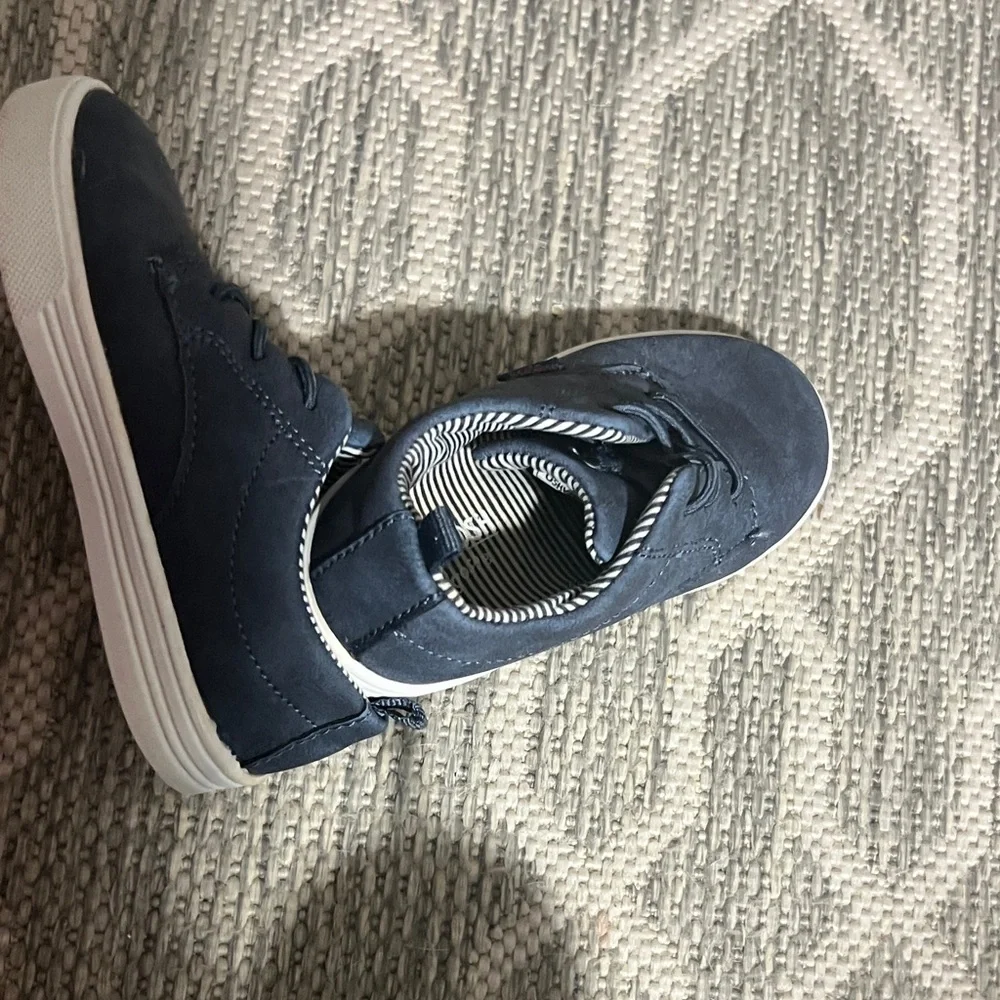 OshKosh B'gosh Navy Sneakers for Kids